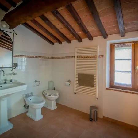 Podere Gambarella Agroturismo *