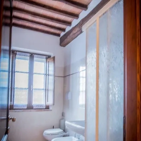 Podere Gambarella Farm stay *